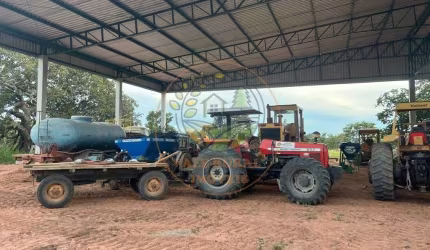 MARAVILHOSA FAZENDA COM 3.300 HECTARES NO NORTE DE MINAS! FA00076