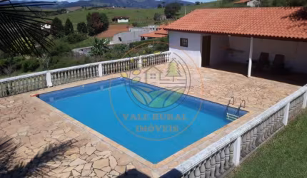 BELÍSSIMA CHÁCARA  DE 5.700 M² COM PISCINA NO SUL DE MINAS,PORTEIRA FECHADA ! CH00154