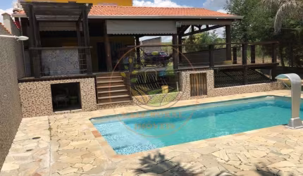 BELÍSSIMA CHÁCARA EM CAÇAPAVA COM PISCINA! CH00151