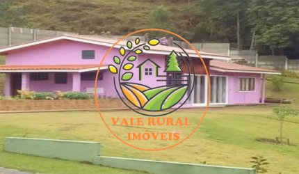 IMPERDÍVEL! MARAVILHOSA CHÁCARA DE 6.050,40 M² COM POMAR, PISCINA E MUITA ÁGUA!!!  CH00081