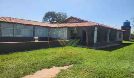OPORTUNIDADE! ÓTIMA CHÁCARA COM PISCINA E SALÃO DE FESTAS EM SUMARÉ- SP  CH00285