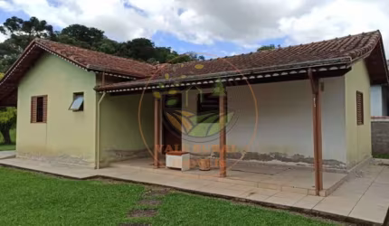 OPORTUNIDADE! SITIO COM VISTA PARA AS MONTANHAS EM GONÇALVES - MG  ST00174