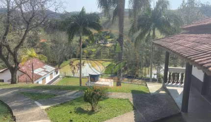 ÓTIMA OPORTUNIDADE! SITIO, CLUBE DE CAMPO EM IGARATÁ - SP  ST00183