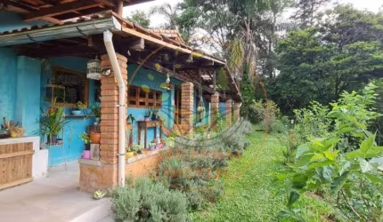 EXCELENTE! MARAVILHOSO SITIO EM CUNHA COM CHALÉS  ST00238