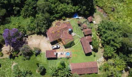 OPORTUNIDADE! MARAVILHOSA CHÁCARA EM MONTEIRO LOBATO- SP  CH00360