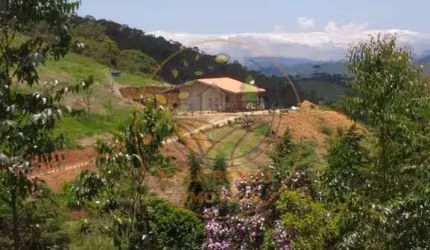 OPORTUNIDADE! SITIO DE 30.000M² EM SÃO LUIZ DO PARAITINGA - SP  ST00241