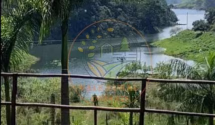 OPORTUNIDADE! CHÁCARA COM PISCINA E ACESSO DIRETO Á REPRESA EM JACAREÍ-SP  CH00380