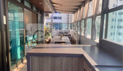 Duplex para venda com 257m2 com 4 quartos e piscina privativa
