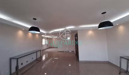 Apartamento no Centro - Edifício Monte Real - 5 Quartos sendo 2 suítes - 2 vagas de garagem - 1 por