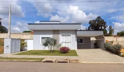 Casa com 3 dormitórios à venda, 220 m² por R$ 1.550.000,00 - Condomínio Portal dos Bandeirantes - Salto/SP
