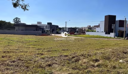 Terreno à Venda no Condomínio Portal dos Bandeirantes, Salto/SP