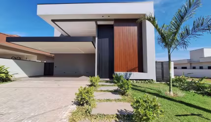 Casa à Venda no Condomínio Portal dos Bandeirantes, Salto/SP