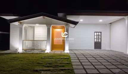Casa à Venda no Condomínio Dona Lucilla - Indaiatuba/SP