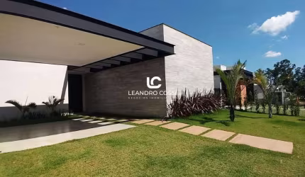 Casa à Venda no Condomínio Villas do Golf - Itu/SP