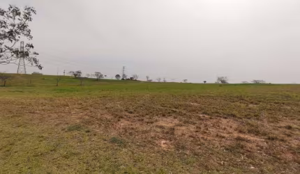 Terreno à Venda no Condomínio Campos de Santo Antônio II em Itu/SP