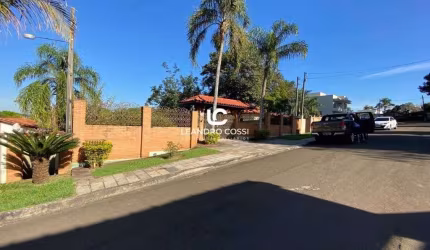 Casa à Venda no Condomínio Zuleika Jabour - Salto/SP.