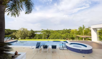 Casa à Venda no Condomínio Village Ipanema - Araçoiaba da Serra/SP