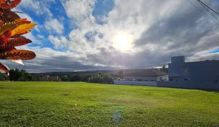 Terreno à Venda no Condomínio Palmeiras Imperiais, Salto/SP