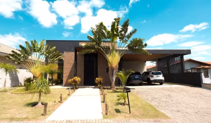 Casa à Venda no Condomínio Palmeiras Imperiais, Salto/SP
