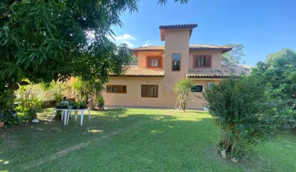 Casa a Venda no Condomínio Zuleika Jabour - Salto/SP.
