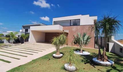 Casa à Venda no Condomínio Villas do Golfe - Itu/SP