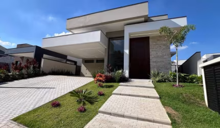 Casa a venda no Condomínio Portal dos Bandeirantes em  Salto/SP
