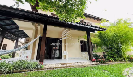 Casa com 4 quartos à venda na Orlando Pereira, 222, Centro, Porto Belo por R$ 2.350.000