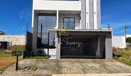 Sobrado à venda no bairro Jardim Cima - Umuarama/PR