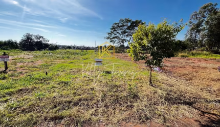 Terreno à venda no bairro Zona III - Umuarama/PR