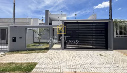 Casa à venda no bairro Parque Bandeirantes - Umuarama/PR
