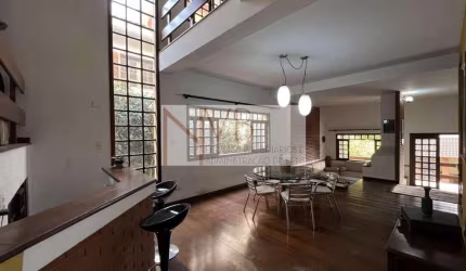 Casa em San Diego Park - Cotia: 3 Suítes, 324m² por R$1.195.000