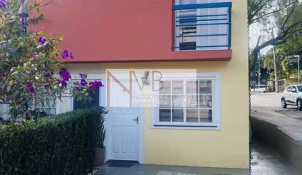 Casa MODERNA de Condomínio em Granja Viana  -  Cotia