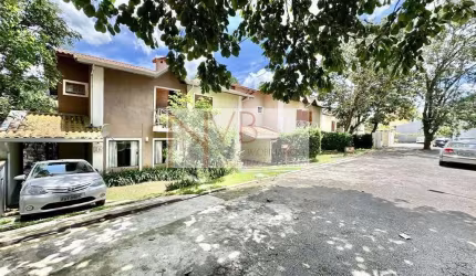 Casa a venda em Cond. Vila Velha (FAZENDINHA) final de rua, muito verde por R$ 1.150.000