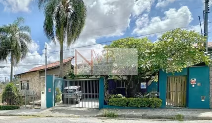 Charmoso sobrado próximo ao metrô Vila Sônia - R$ 1.100.000