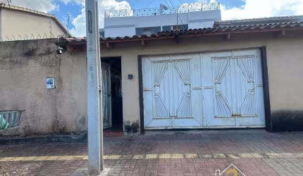 Casa com 3 quartos à venda na C61, 6, Setor Sudoeste, Goiânia por R$ 1.400.000