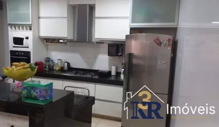 Casa em condomínio fechado com 3 quartos à venda na Raposo Tavares, 330, Capuava, Goiânia por R$ 480.000