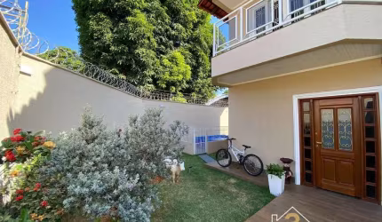 Casa com 3 quartos à venda na Avenida Trieste, 22, Jardim Europa, Goiânia por R$ 1.690.000