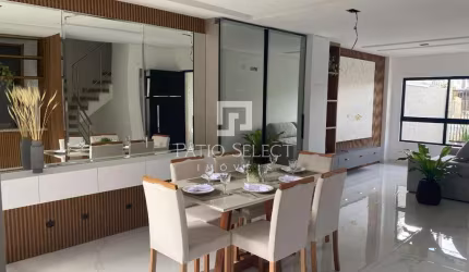 Sobrado com 3 quartos, sendo 1 suíte, não geminado e com excelente padrão de acabamento.