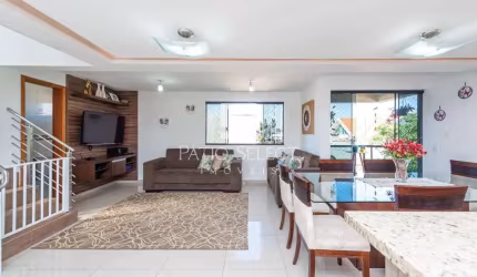 Casa em condomínio fechado no bairro Guaíra - Curitiba/PR