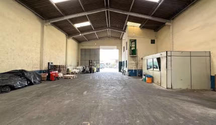 Galpão comercial à venda na região do Boqueirão/Hauer - Curitiba/PR