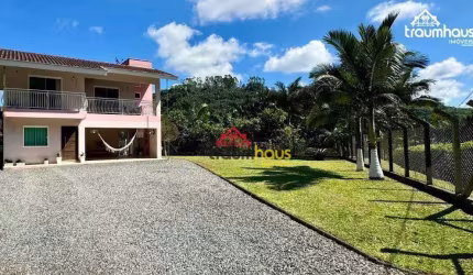 Casa com 3 dormitórios à venda, 215 m² por R$ 745.000,00 - Vila Itoupava - Blumenau/SC