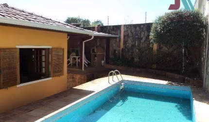 Casa com 3 dormitórios à venda, 326 m² por R$ 960.000,00 - Sonia - Jaguariúna/SP