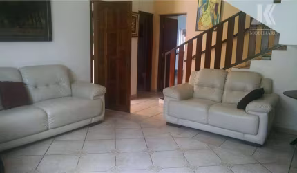 Casa com 4 dormitórios à venda, 271 m² por R$ 820.000,00 - Nova Jaguariúna - Jaguariúna/SP