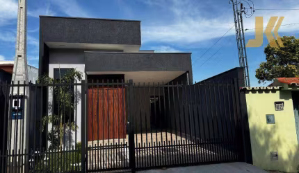 Casa com 3 dormitórios à venda, 135 m² por R$ 650.000,00 - Nova Jaguariúna - Jaguariúna/SP