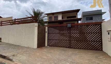 Casa com 3 dormitórios para alugar, 300 m² por R$ 3.834,00/mês - Centro - Jaguariúna/SP