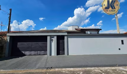 Casa com 3 dormitórios à venda, 260 m² por R$ 1.060.000,00 - Jardim Mario Finotelli - Jaguariúna/SP