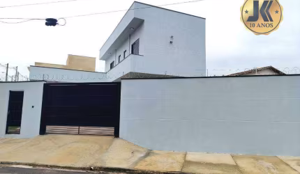 Casa com 2 dormitórios à venda, 103 m² por R$ 660.000 - Jardim Europa - Jaguariúna/SP