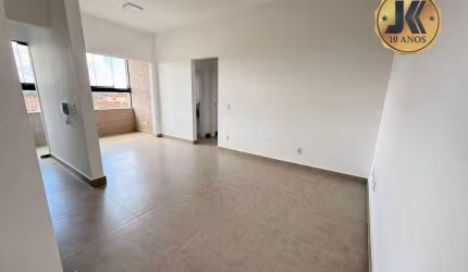 Apartamento com 2 dormitórios à venda, 67 m² por R$ 550.000,00 - Jardim Planalto - Jaguariúna/SP