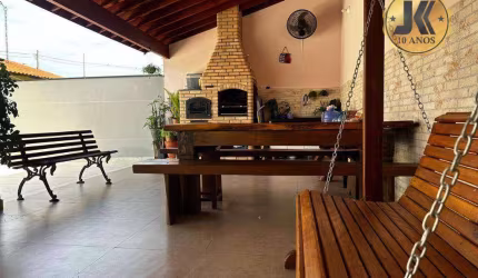 Casa com 4 dormitórios à venda, 237 m² por R$ 820.000 - Jardim Europa - Jaguariúna/SP