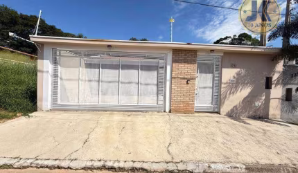 Casa com 3 dormitórios à venda, 183 m² por R$ 900.000,00 - Vila Jorge Zambon - Jaguariúna/SP